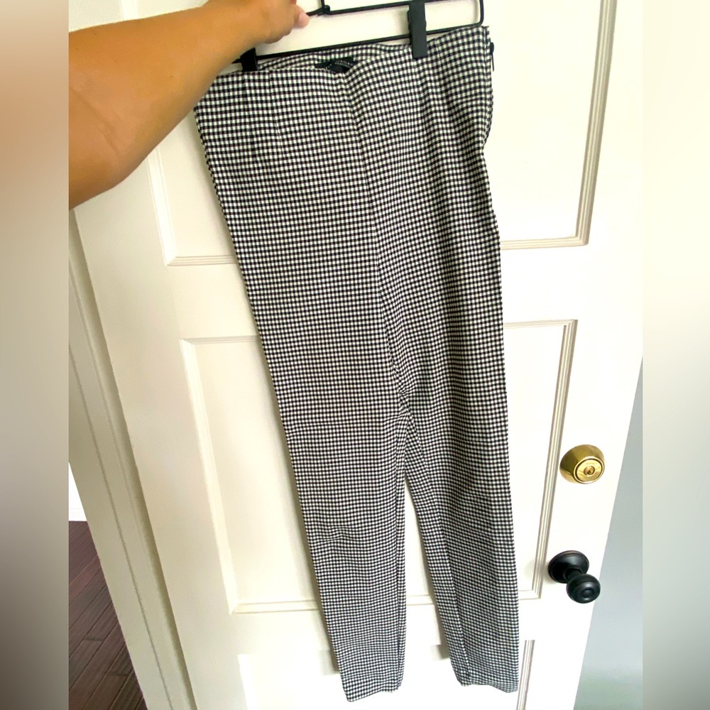 Houndstooth slim pants with zipper detailing